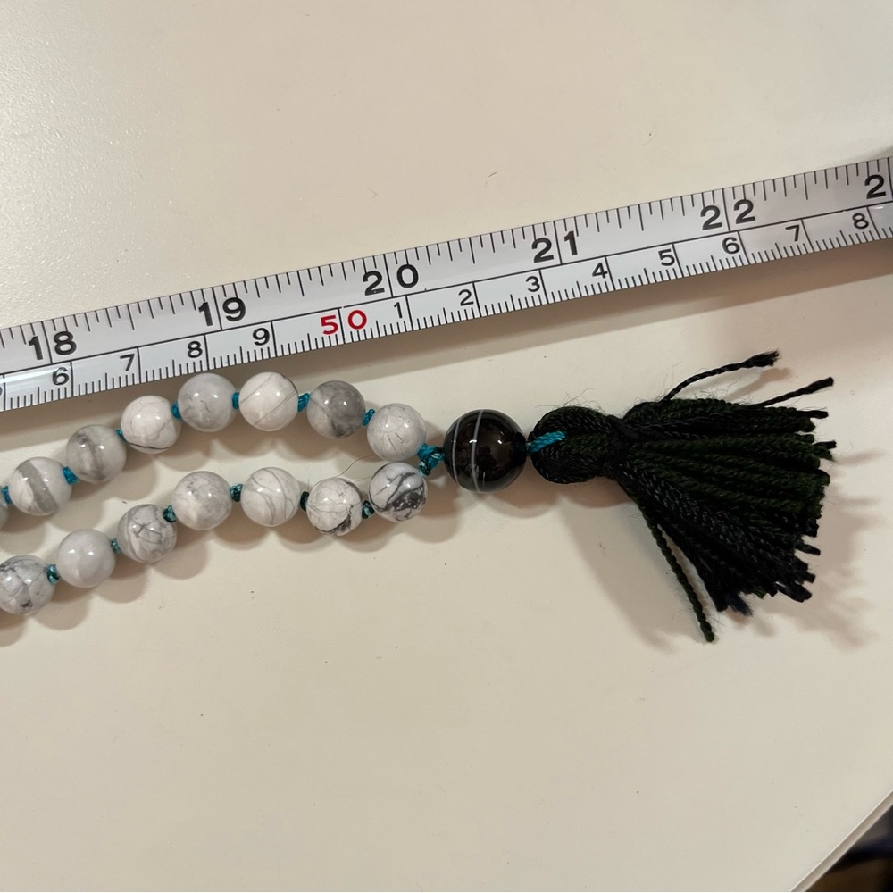 Vintage Y2K Boho Southwestern white howlite banded agate Long Mala Bead Necklace - Picture 12 of 16